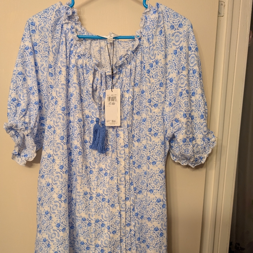 Blue and White NWT Floral Women's Top